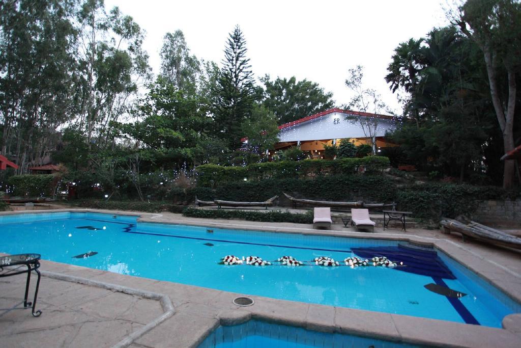 Eagle Ridge Resort Bangalore Eksteriør bilde