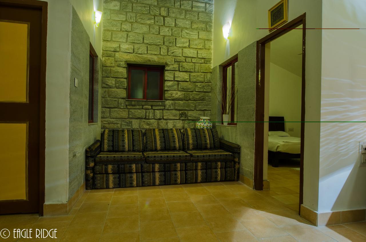 Eagle Ridge Resort Bangalore Rom bilde