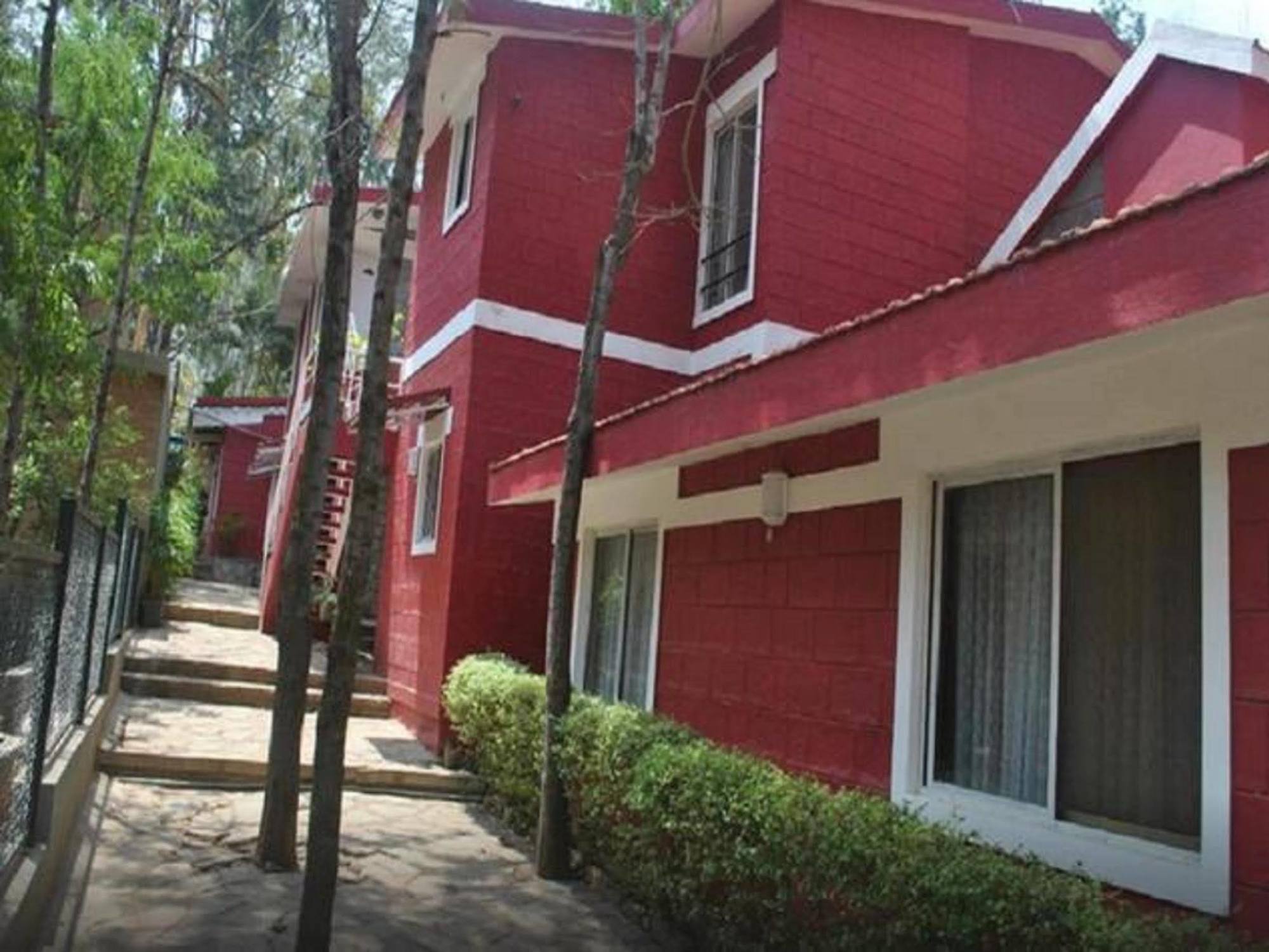 Eagle Ridge Resort Bangalore Eksteriør bilde